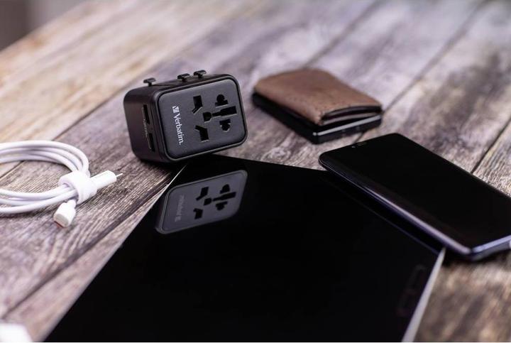 Actual product image Verbatim Universal Travel Adapter with 2 x USB-A ports