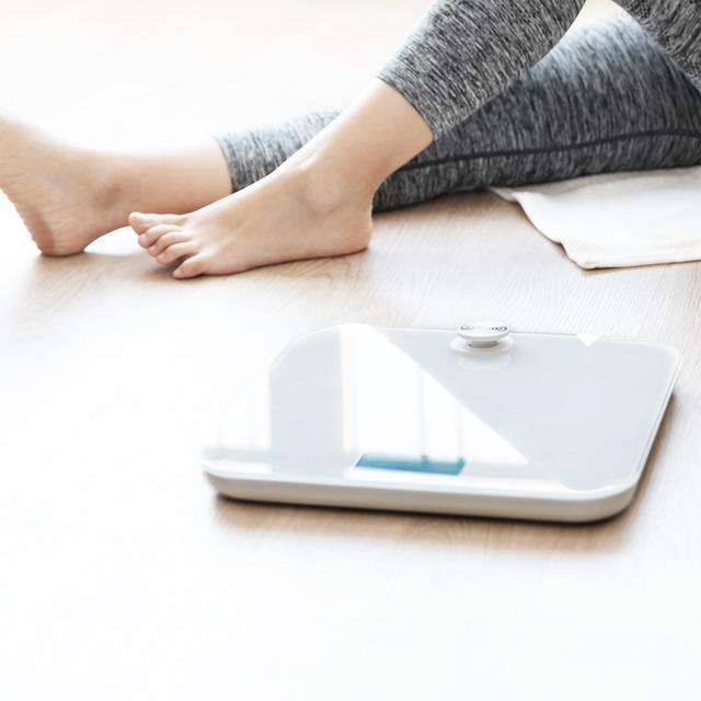 Image du produit Cecotec Surface Precision EcoPower 10000 Healthy Bathroom Scale with Push Button High Security Tempered (180 kg)