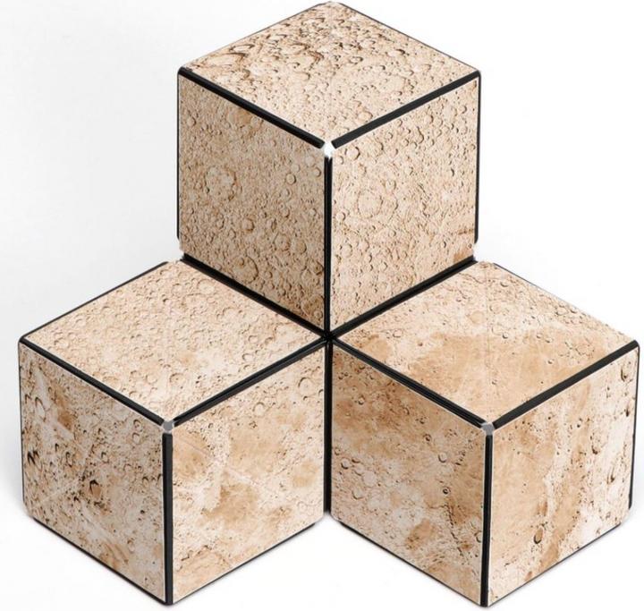 Actual product image Shashibo Cube Moon (Multilingual)