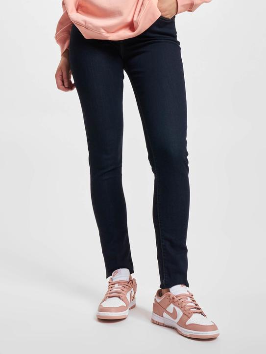 Actual product image Levis 721 Skinny High Rise to the nine (W24/L32)