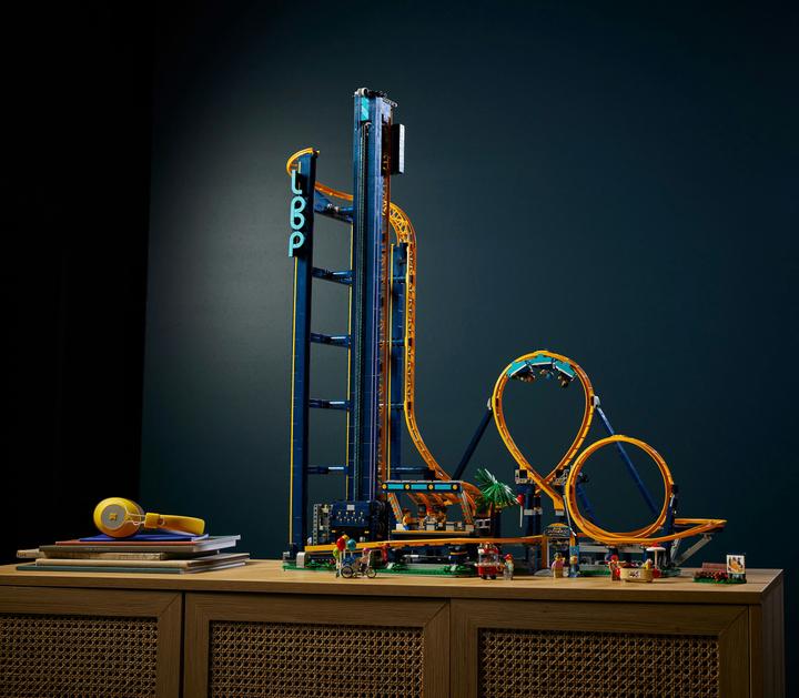 Actual product image LEGO Looping roller coaster (10303, LEGO Icons, LEGO Rare Sets)