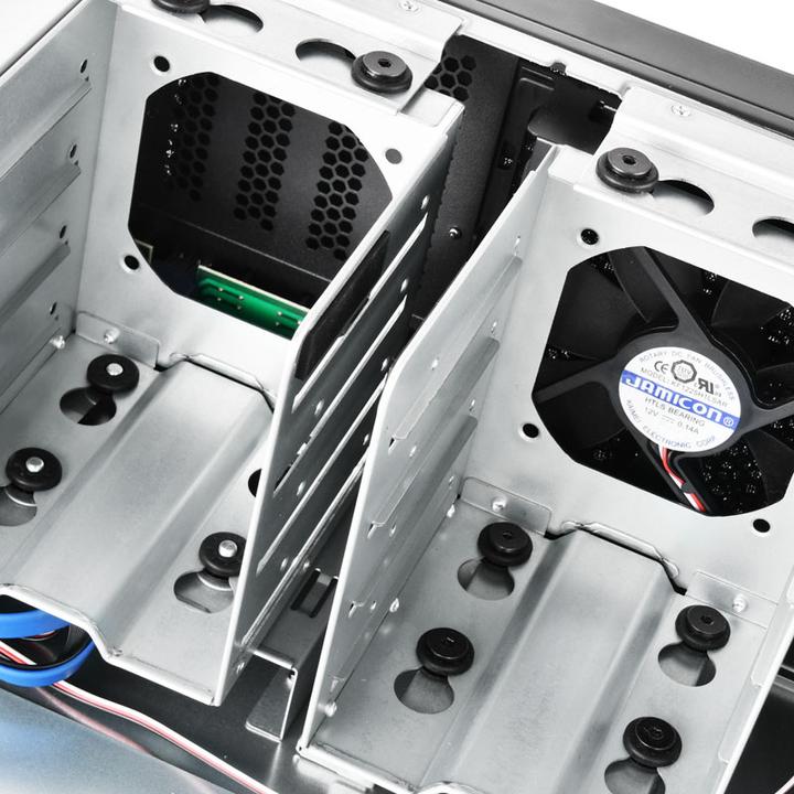 Produktbild Silverstone SST-RM400 (Mini-ITX, ATX, mATX, SSI CEB)