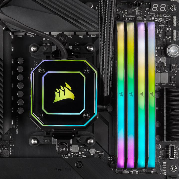 Actual product image Corsair Vengeance RGB RT (4 x 8GB, 3600 MHz, DDR4-RAM, DIMM)