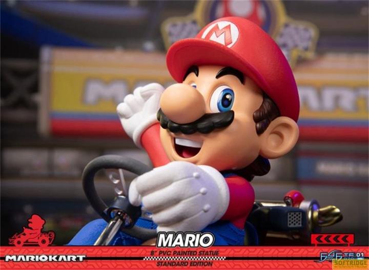 Actual product image First 4 Figures Mario Kart PVC Statue Mario - Standard Edition