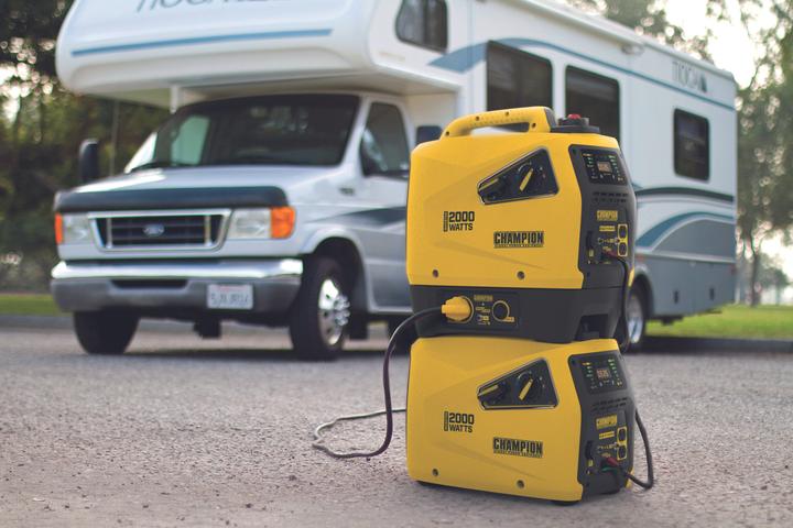 Actual product image Champion Power Equipment Power inverter, petrol 2000 Watt (1600 W, 4.10 l)