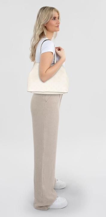Actual product image Guess Vikky II shopper bag 40 cm (19 l)