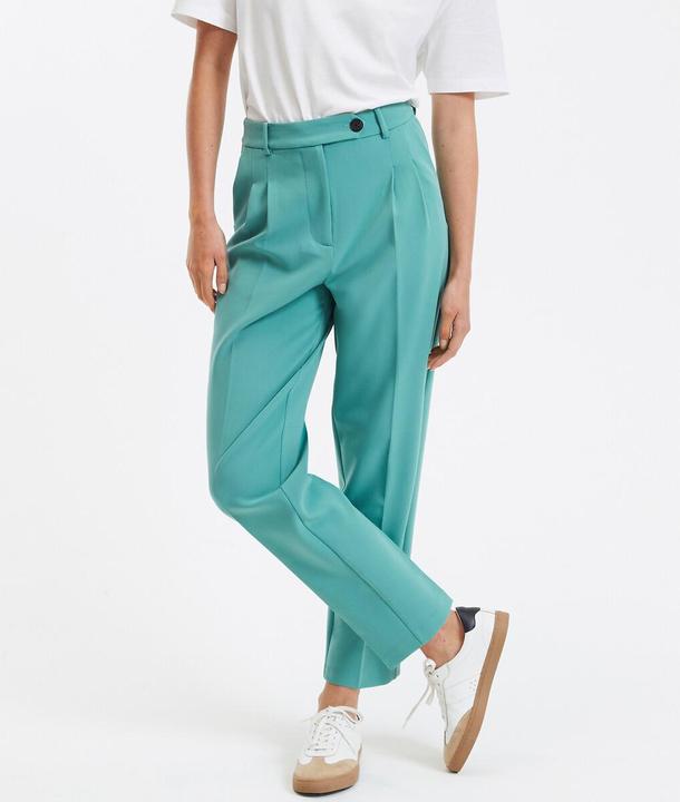 marron camel
