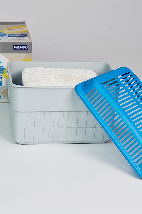 Produktbild Wenko Feuchtigkeitskiller (32 m², 2.50 l/24h)
