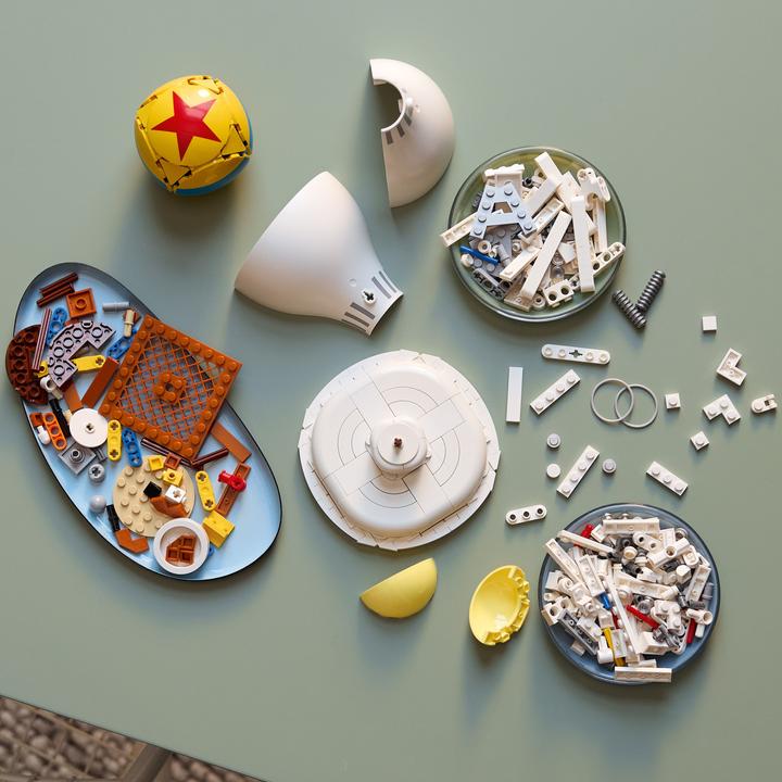 Immagine prodotto LEGO Disney Pixar Luxo Jr. (21357, LEGO Ideas)
