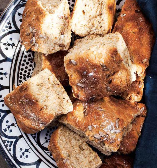 Immagine prodotto Hygge Skandinavisches Brot. Einfache und leckere Rezepte für Brot, Brötchen und Aufstriche (Tedesco, Mette Ankarloo, 2017)