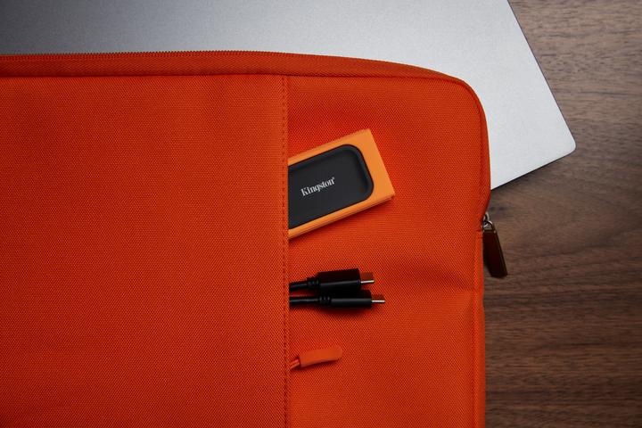 Produktbild Kingston XS SSD Rubber Sleeve 3 Pack - Black Blue Orange