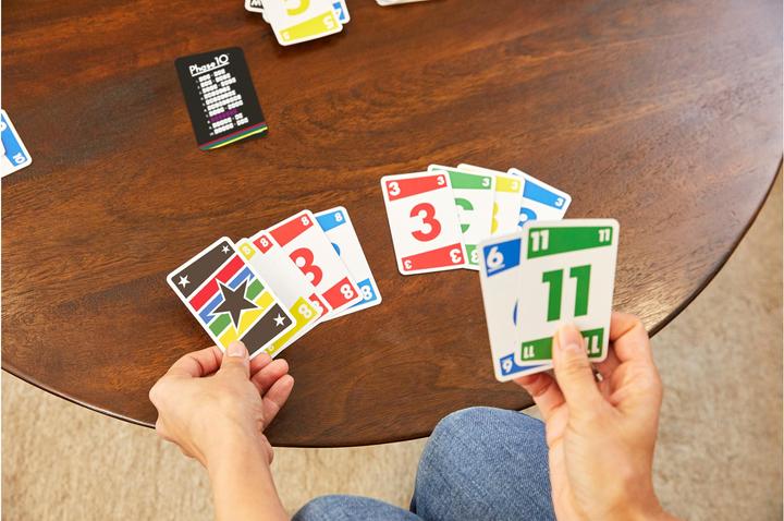 Actual product image Mattel Games Phase 10 Card Game (German)