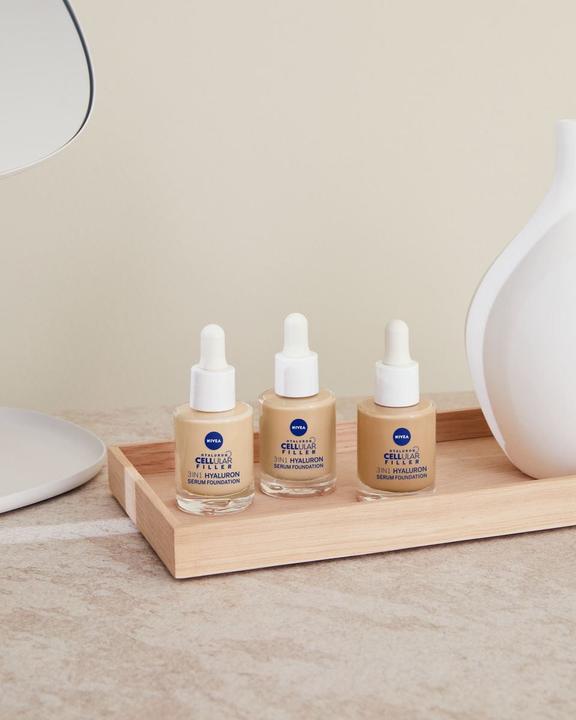 Produktbild NIVEA Hyaluron Cellular Filler 3in1 Serum Foundation mittel (30ml) (02)
