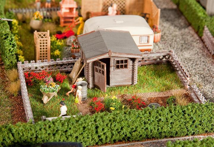 Produktbild Faller Schrebergarten mit kleinem Gartenhäuschen