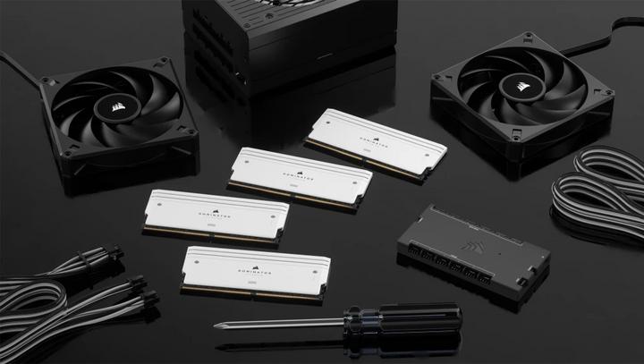 Produktbild Corsair Dominator Titanium RGB (2 x 48GB, 6600 MHz, DDR5-RAM, DIMM)