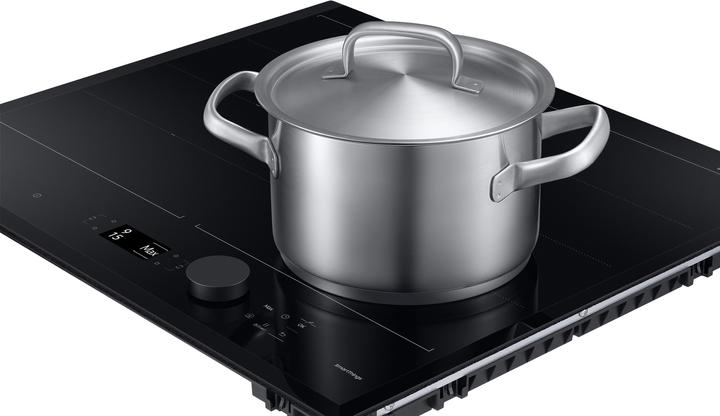 Actual product image Samsung NZ64B7799KK Slim Induction Cooktop