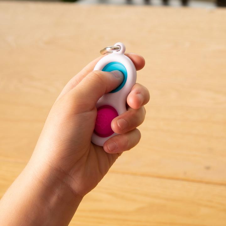 Produktbild Fat Brain Toys Simple Dimpl Greifling (Schlüsselanhänger)