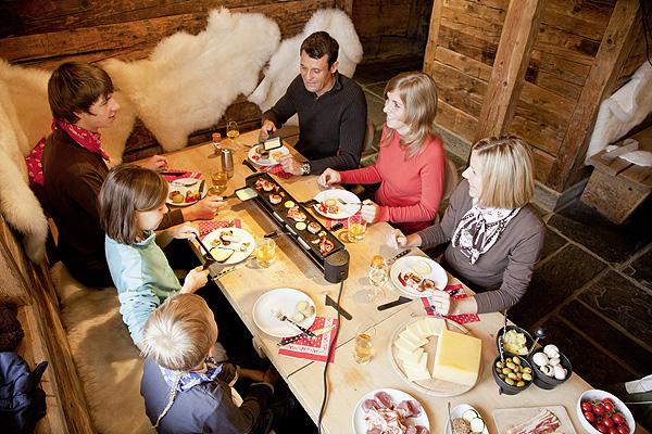 Actual product image @1Furn Cheeseboard