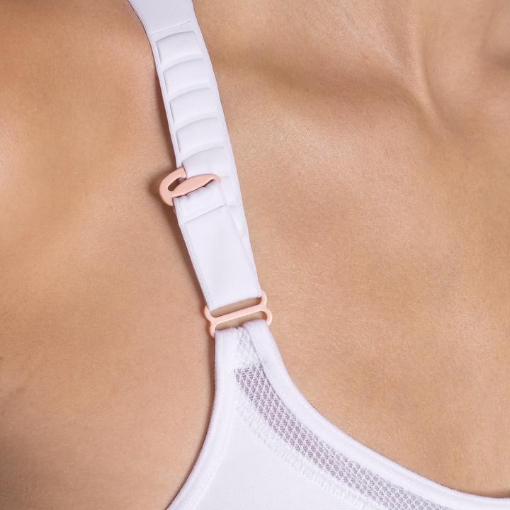 Actual product image Triumph Sports bra "Triaction Extreme Lite (85 B)