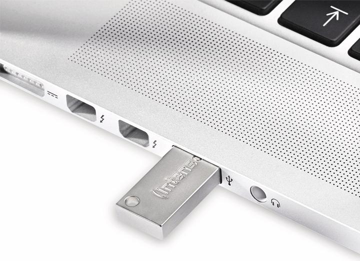 Actual product image Intenso premium line (8 GB, USB-A, USB 3.0)
