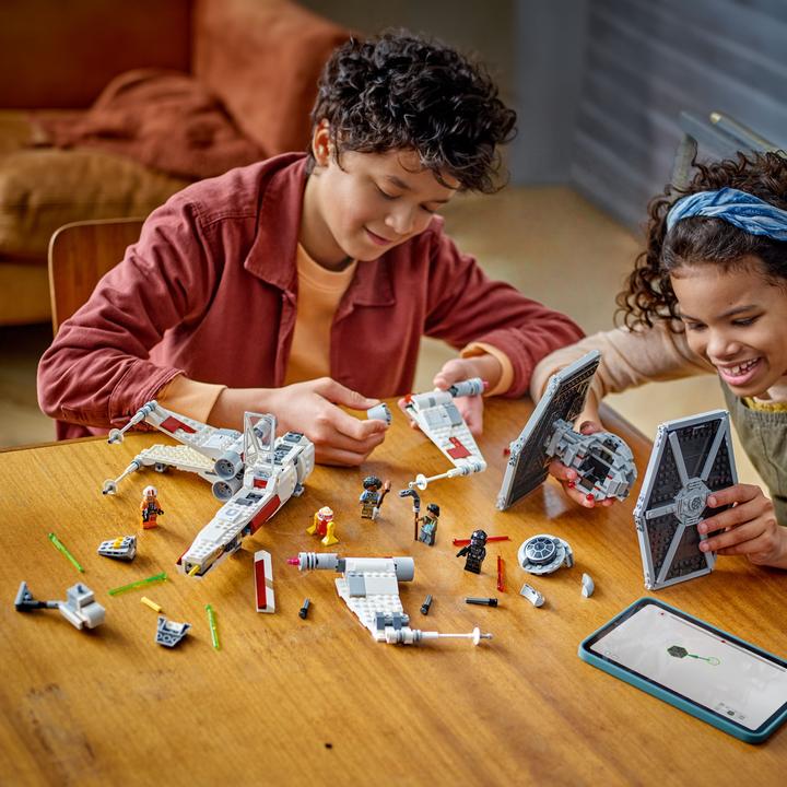Produktbild LEGO Mashup aus TIE Fighter & X-Wing (75393, LEGO Star Wars)