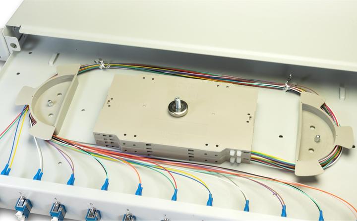 Actual product image Lightwin FO splice box, 24 fibers, 12x DLC singlemode, 9/125µm OS2 G657.A1 pigtail splice boxes (1.50 m)