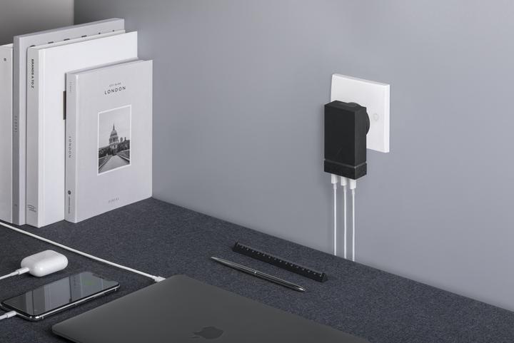 Actual product image Native Union Smart Charger (45 W)