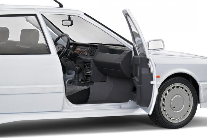 Actual product image Solido 1:18 Renault 21 Turbo Blanc