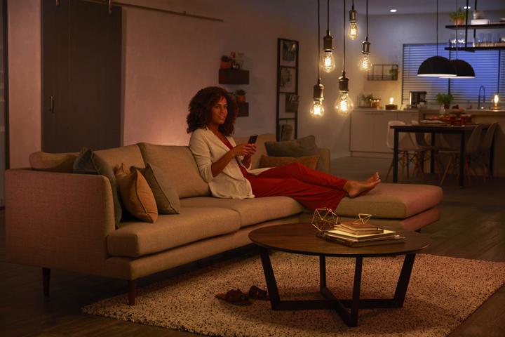 Actual product image Philips Hue White BT (E27, 7 W, 550 lm, 1 x, G)