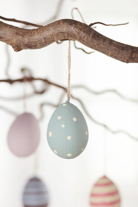 Actual product image VBS Papier-mâché eggs, approx. 4.5x6 cm, bag of 10 pieces