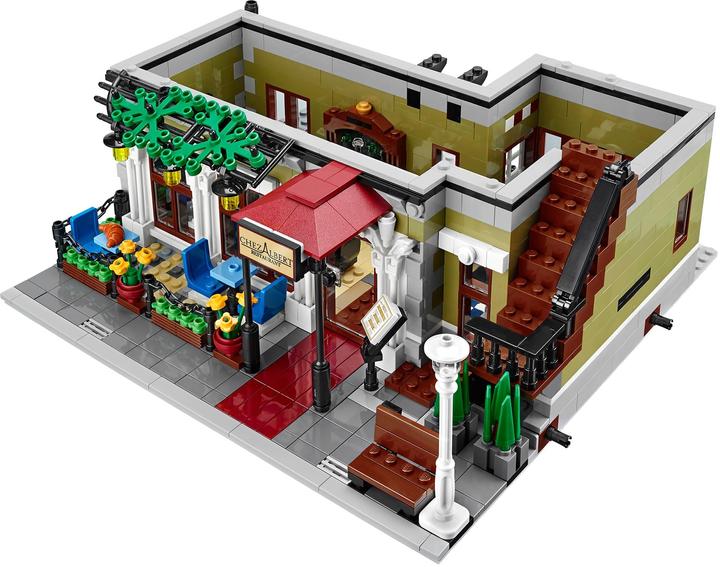 Actual product image LEGO Parisian Restaurant (10243, LEGO Creator Expert, LEGO Rare Sets)
