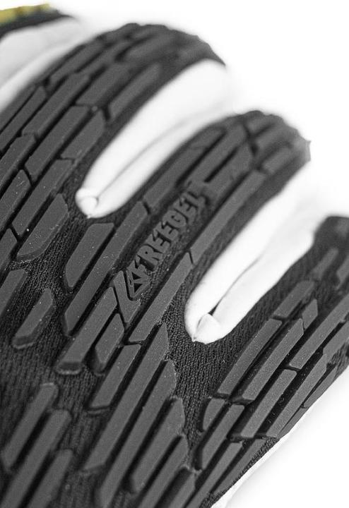 Actual product image Reusch Attract Freegel Gold X (8)
