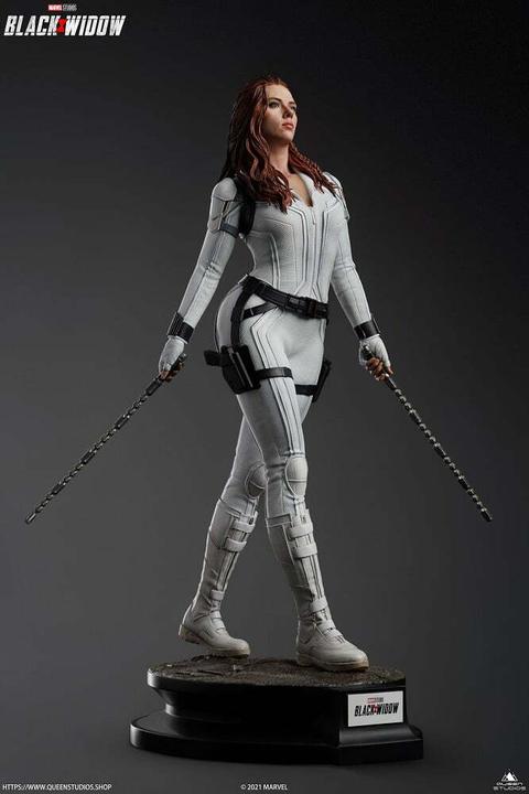 Produktbild Queen Studios Black Widow “Black Widow – Snow Suit Edition” 1/4 Statue