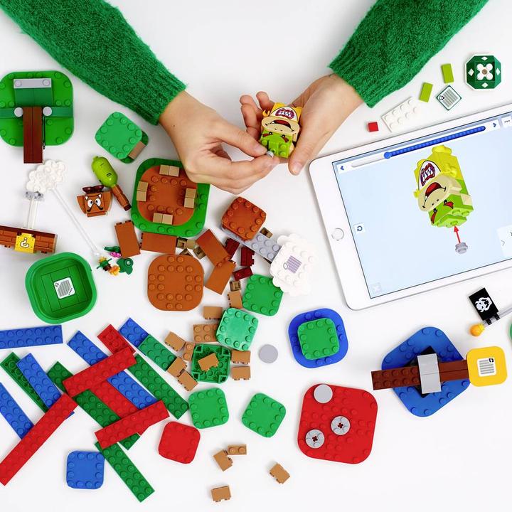 Actual product image LEGO Adventures with Mario Starter Course (71360, LEGO Super Mario, LEGO Rare Sets)