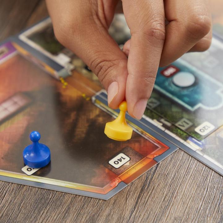 Actual product image Hasbro Cluedo Clue Board Game Robbery at the Museum, Clue Escape Room Game, Cooperative Family Game