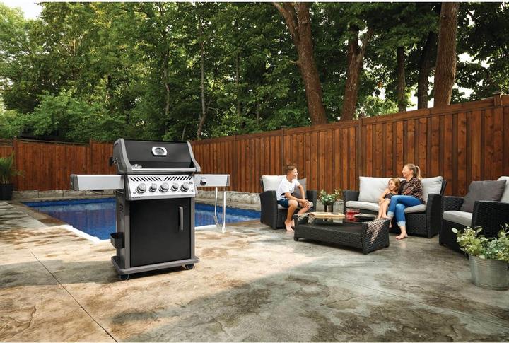 Immagine prodotto Napoleon Grill Rogue 525SE Nero (RSE525RSIBPK-1-CH-A) (16.60 kW)