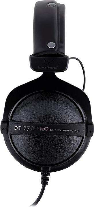 Actual product image Beyerdynamic DT 770 Pro Black Limited Edition (No noise cancelling, Cable)