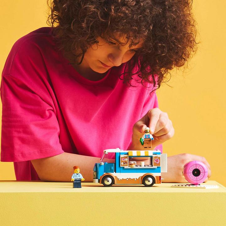 Immagine prodotto LEGO Donut Truck (60452, LEGO City)
