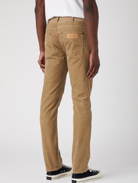 Actual product image Wrangler Greensboro (New Arizona) Cord Pant Straight Fit Lea (W40/L30)
