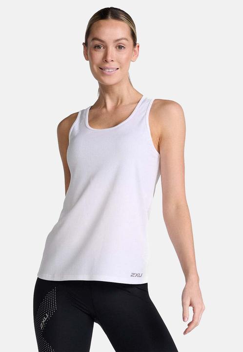 Actual product image 2XU Aero singlet (M)