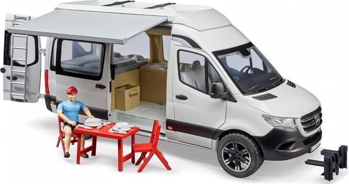 Produktbild Bruder Mercedes Benz Sprinter Camper mit Fahrer