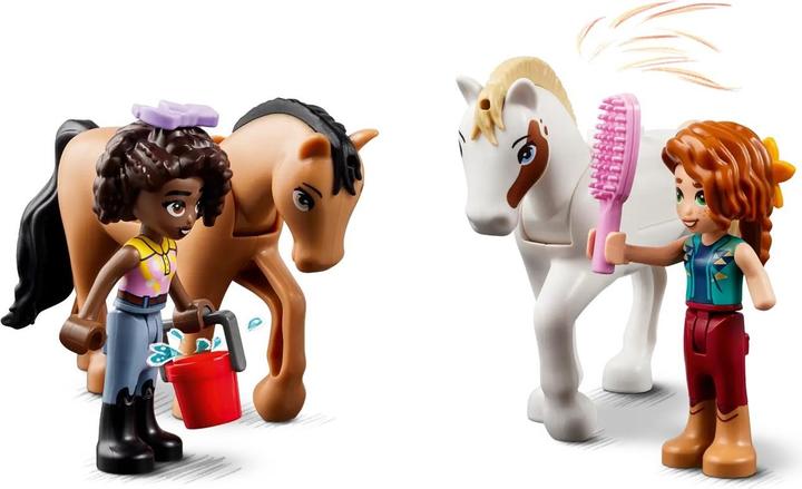 Produktbild LEGO Autumns Reitstall (41745, LEGO Friends)