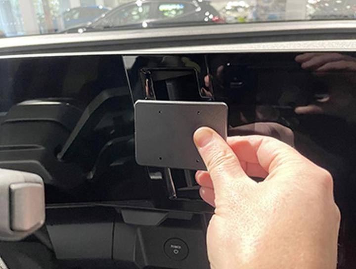 Actual product image Brodit 855827 Car Mount Renault, Mégane