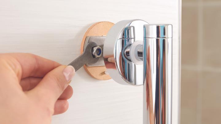Immagine prodotto tesa Maniglia da bagno DRAAD con soluzione adesiva senza foratura