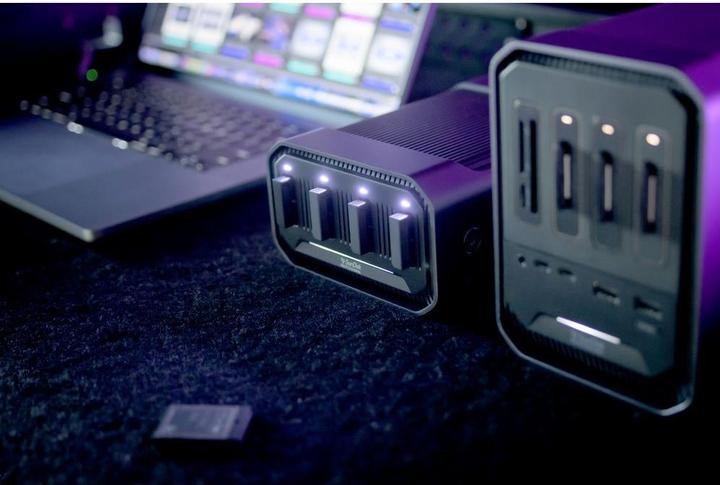 Actual product image SanDisk Professional Pro Blade Station 0TB