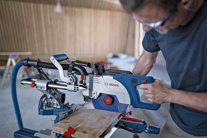 Actual product image Bosch Professional GCM 18V-216 DC
