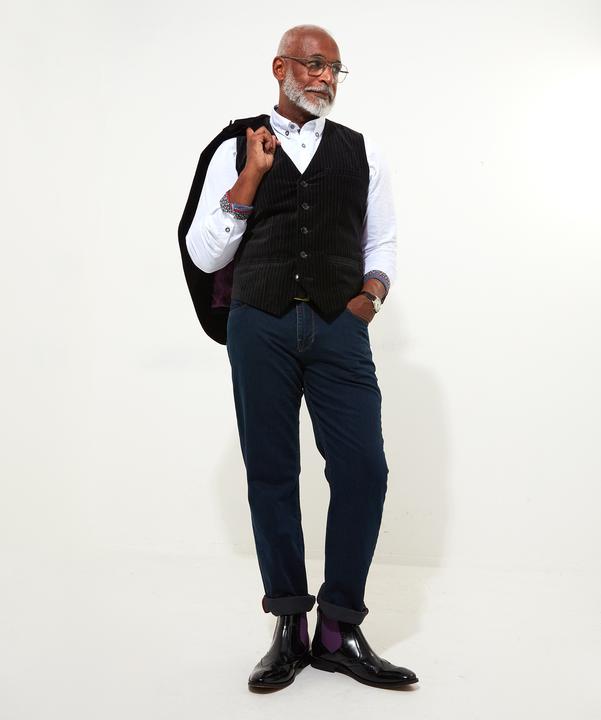 Produktbild Joe Browns Velvet Pinstripe Suit Waistcoat (38)
