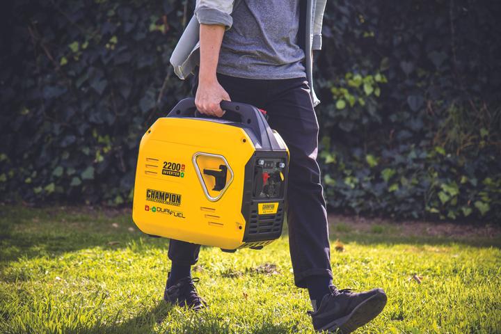 Produktbild Champion Power Equipment 92001i-DF-EU (1900 W, 4 l)