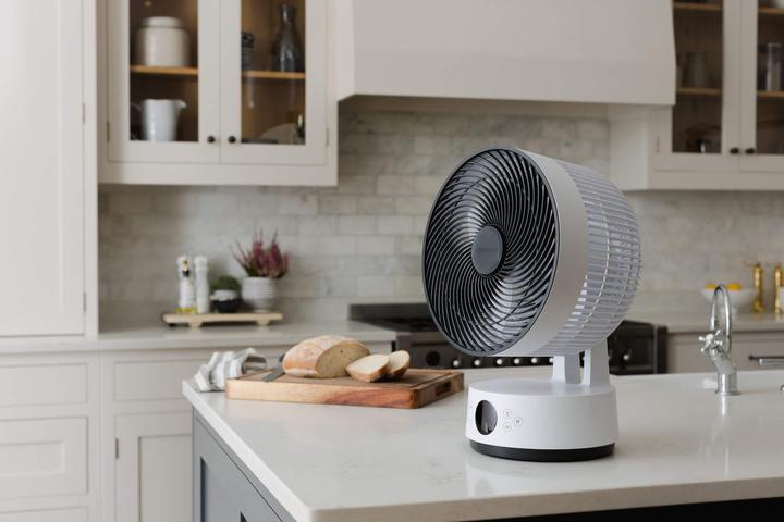 Actual product image Meaco Sefte 10 Table (48 dB)