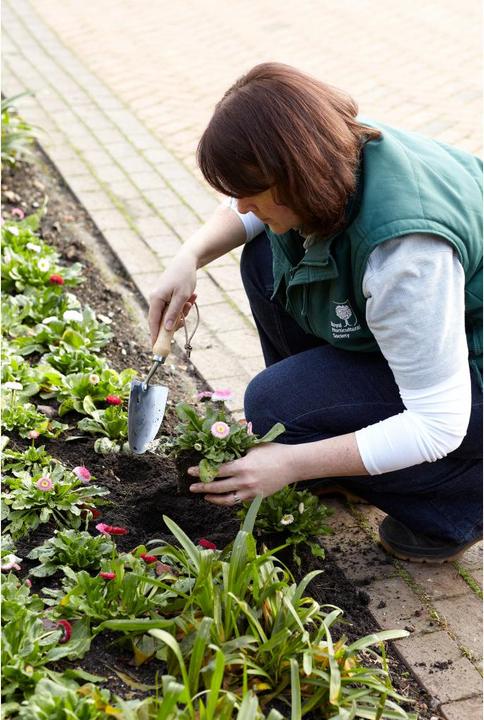 Actual product image Burgon & Ball Hand planting shovel